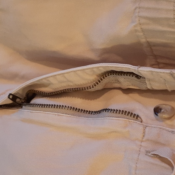 Casual khakis - Picture 6 of 8